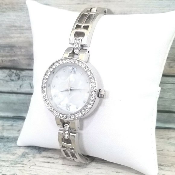 Charter Club Pearl Crystal Watch H32 - Picture 2 of 10